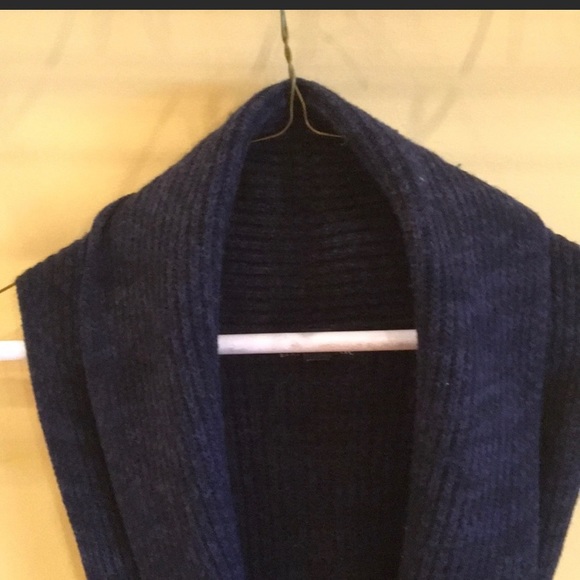 Navy sweater vest. - Picture 2 of 3